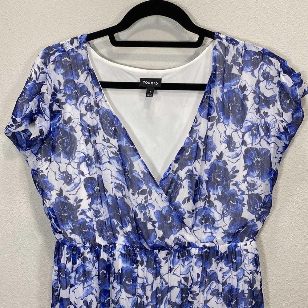 Torrid blue white shabby chic dress cottage core midi dress - Picture 2 of 11